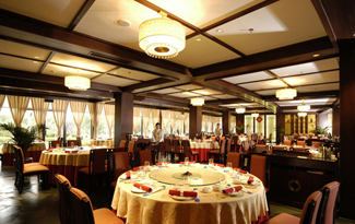 北京老四川餐館_老舊中央空調(diào)風(fēng)口改造案例